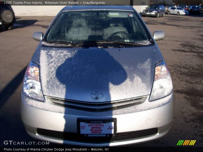 Millenium Silver Metallic / Gray/Burgundy 2005 Toyota Prius Hybrid