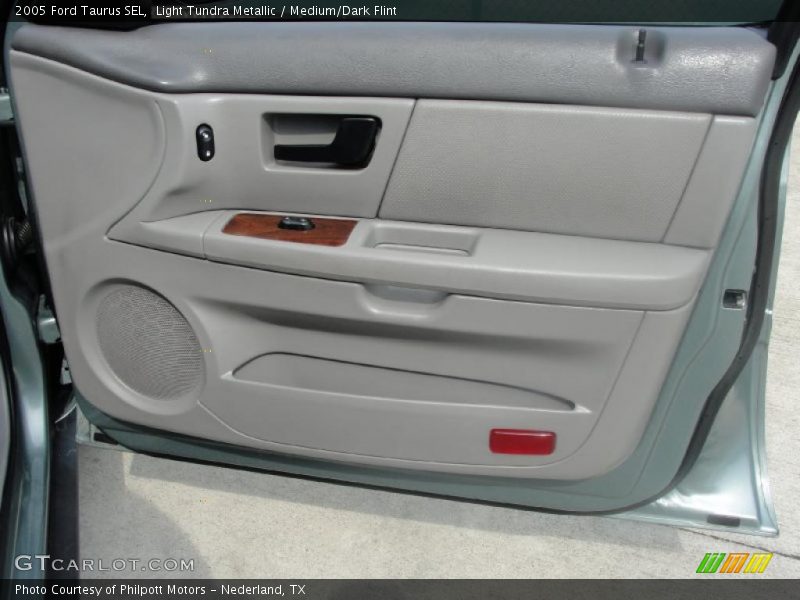 Light Tundra Metallic / Medium/Dark Flint 2005 Ford Taurus SEL