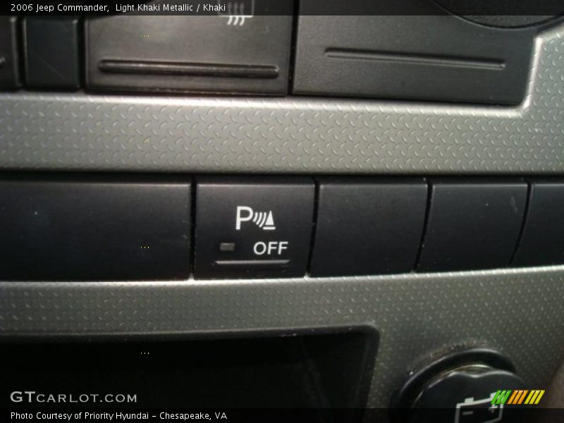 Light Khaki Metallic / Khaki 2006 Jeep Commander