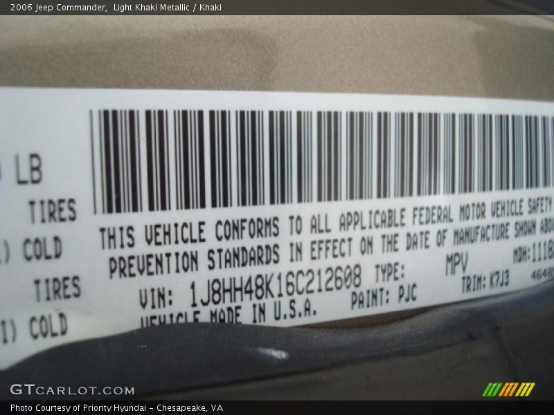 Light Khaki Metallic / Khaki 2006 Jeep Commander