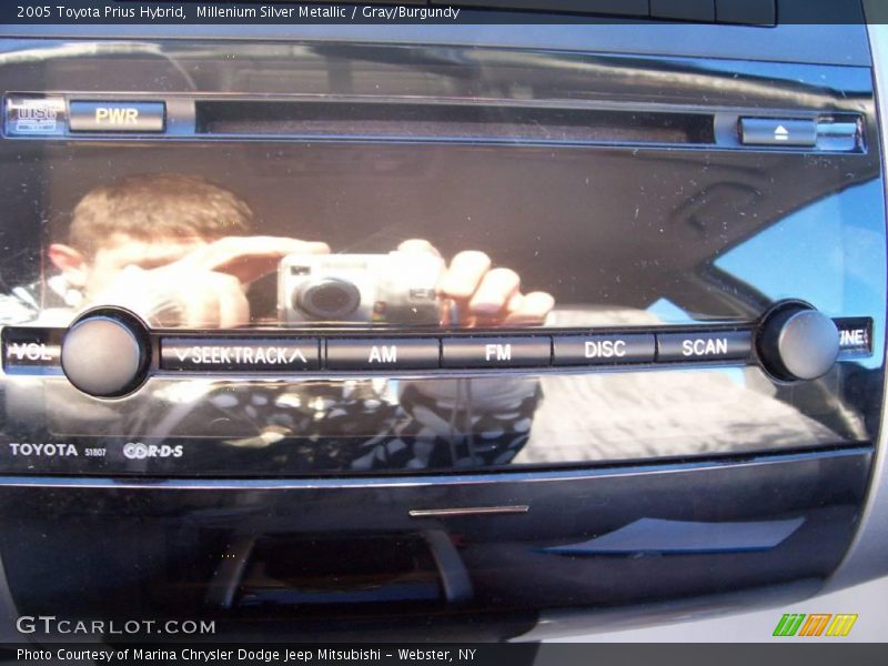 Millenium Silver Metallic / Gray/Burgundy 2005 Toyota Prius Hybrid