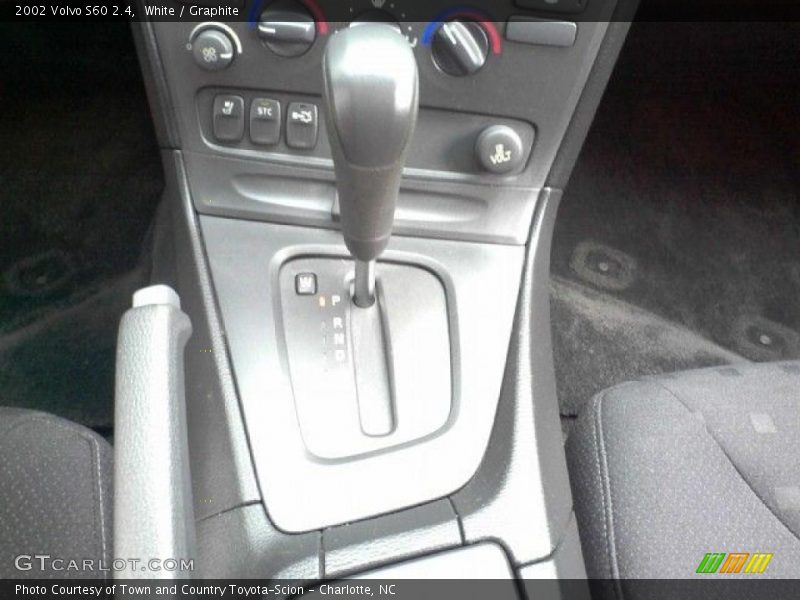 White / Graphite 2002 Volvo S60 2.4