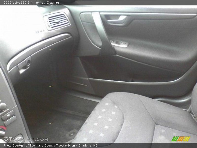 White / Graphite 2002 Volvo S60 2.4