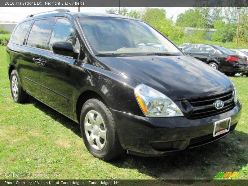 Midnight Black / Beige 2010 Kia Sedona LX