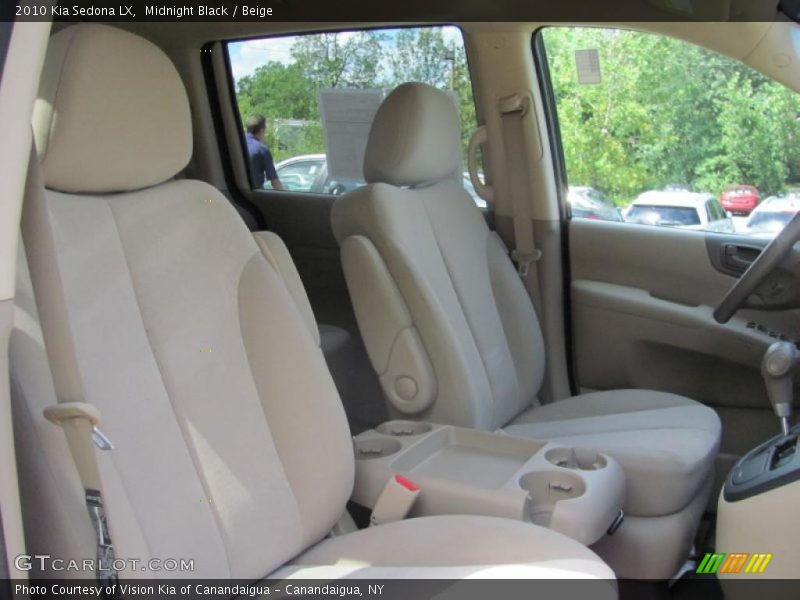 Midnight Black / Beige 2010 Kia Sedona LX