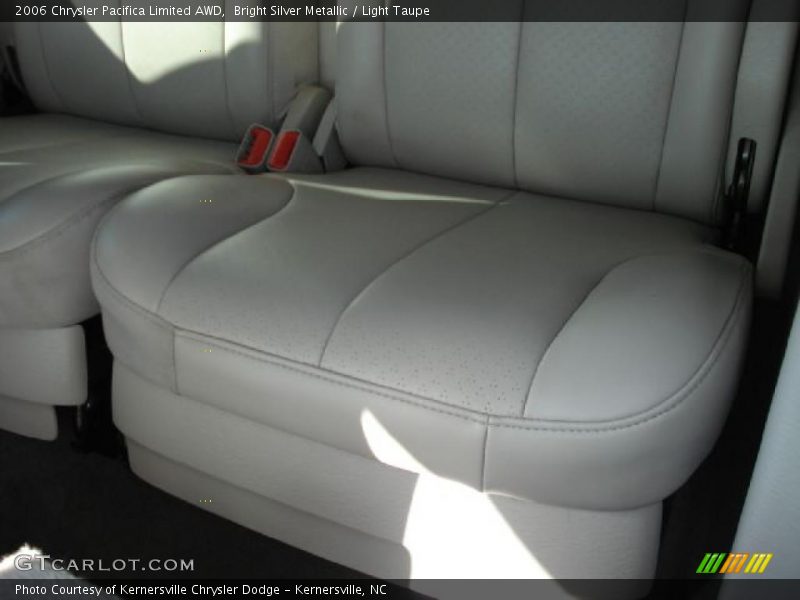 Bright Silver Metallic / Light Taupe 2006 Chrysler Pacifica Limited AWD