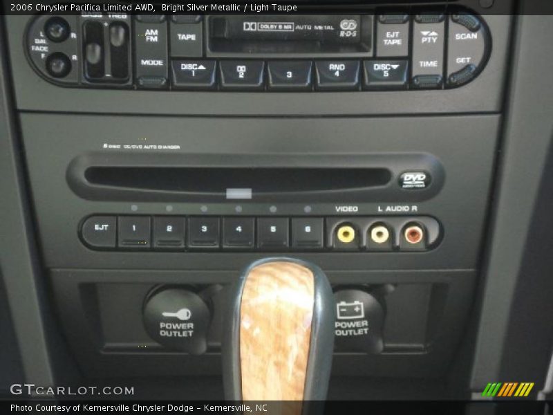 Bright Silver Metallic / Light Taupe 2006 Chrysler Pacifica Limited AWD