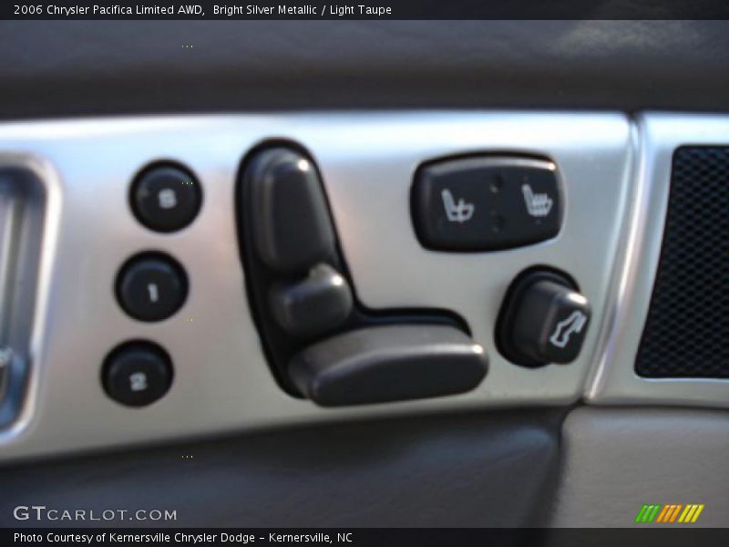 Bright Silver Metallic / Light Taupe 2006 Chrysler Pacifica Limited AWD