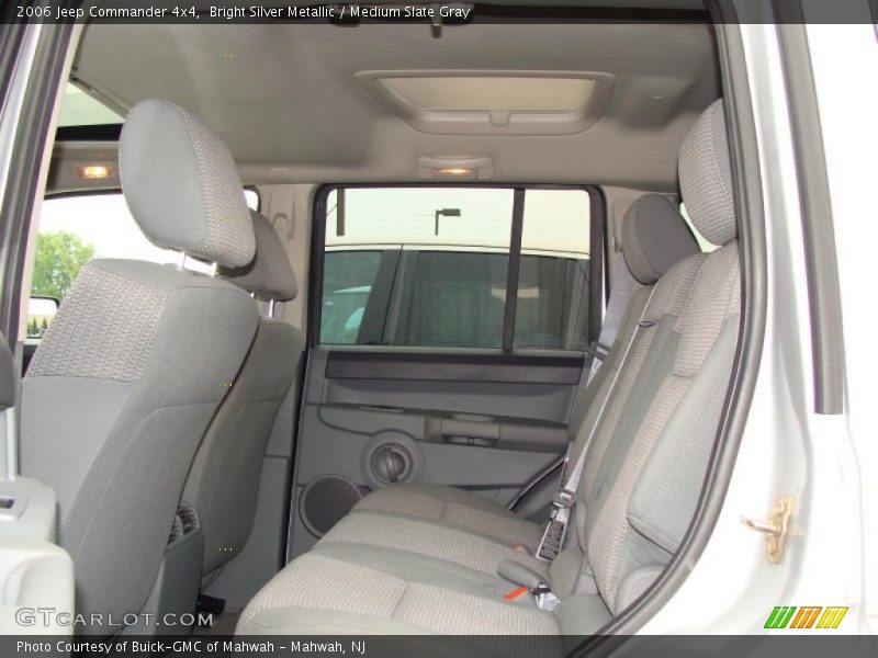 Bright Silver Metallic / Medium Slate Gray 2006 Jeep Commander 4x4