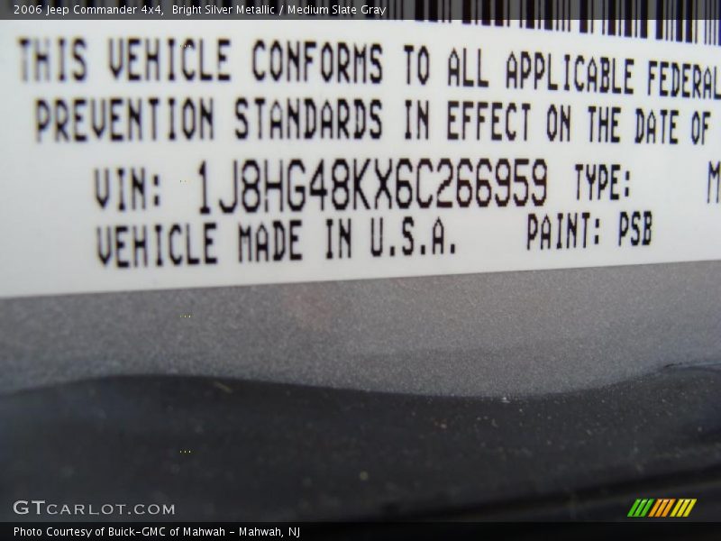 Bright Silver Metallic / Medium Slate Gray 2006 Jeep Commander 4x4