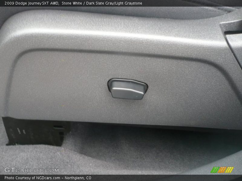 Stone White / Dark Slate Gray/Light Graystone 2009 Dodge Journey SXT AWD