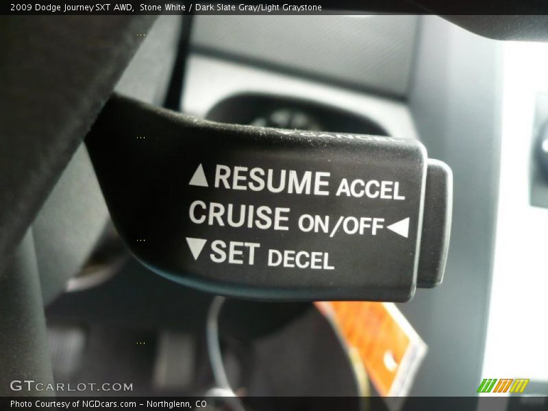 Stone White / Dark Slate Gray/Light Graystone 2009 Dodge Journey SXT AWD