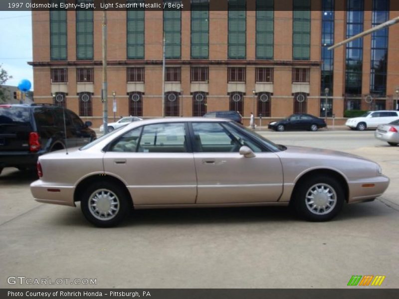 Light Sandrift Metallic / Beige 1997 Oldsmobile Eighty-Eight