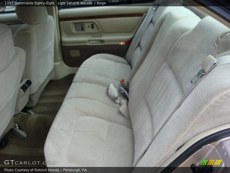 Light Sandrift Metallic / Beige 1997 Oldsmobile Eighty-Eight