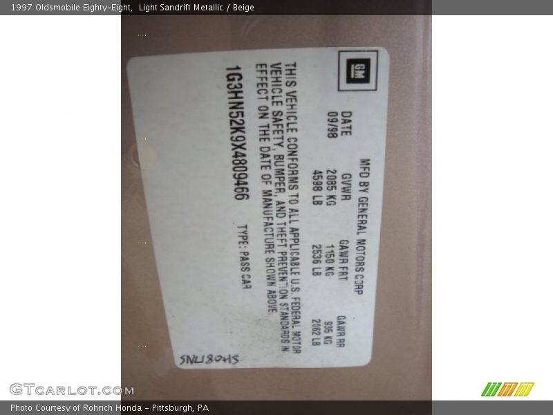 Light Sandrift Metallic / Beige 1997 Oldsmobile Eighty-Eight