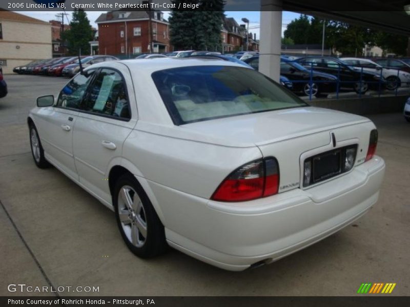 Ceramic White Pearlescent Tri-Coat / Beige 2006 Lincoln LS V8