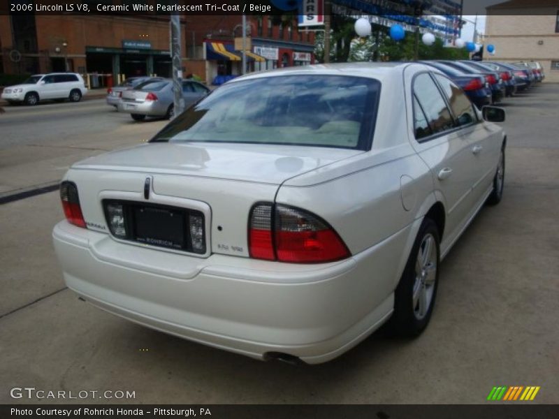 Ceramic White Pearlescent Tri-Coat / Beige 2006 Lincoln LS V8