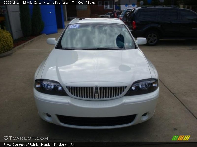 Ceramic White Pearlescent Tri-Coat / Beige 2006 Lincoln LS V8