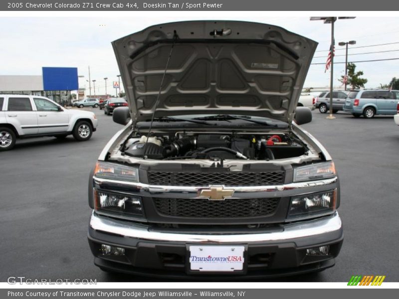 Doeskin Tan / Sport Pewter 2005 Chevrolet Colorado Z71 Crew Cab 4x4