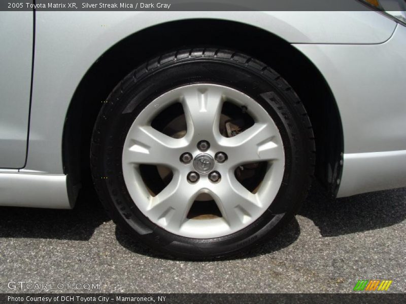 Silver Streak Mica / Dark Gray 2005 Toyota Matrix XR