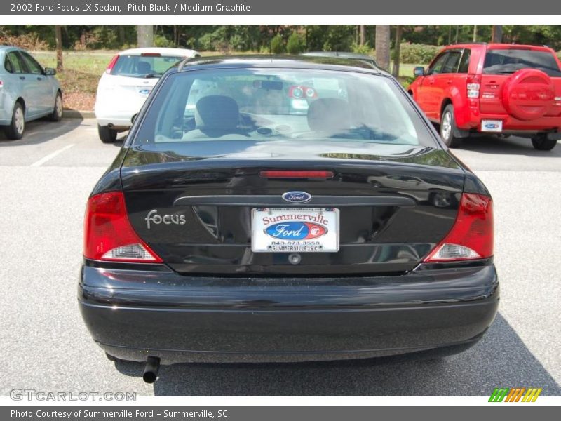 Pitch Black / Medium Graphite 2002 Ford Focus LX Sedan
