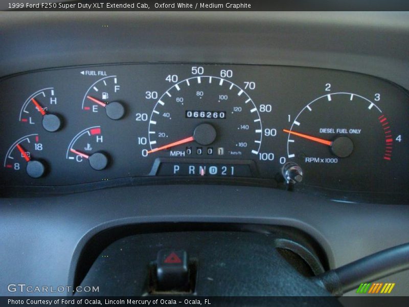 Oxford White / Medium Graphite 1999 Ford F250 Super Duty XLT Extended Cab