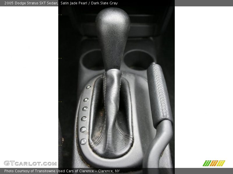 Satin Jade Pearl / Dark Slate Gray 2005 Dodge Stratus SXT Sedan