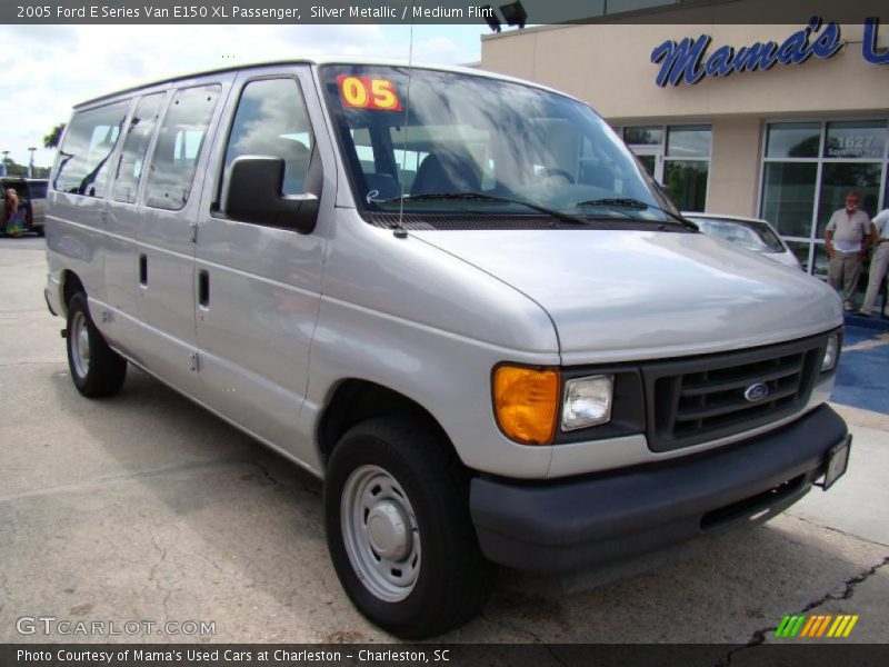 Silver Metallic / Medium Flint 2005 Ford E Series Van E150 XL Passenger