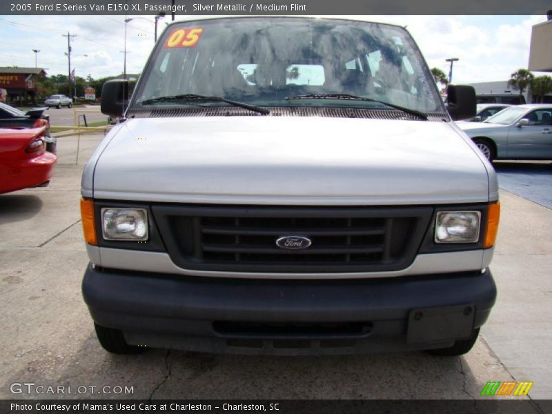 Silver Metallic / Medium Flint 2005 Ford E Series Van E150 XL Passenger