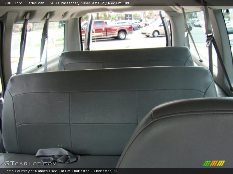 Silver Metallic / Medium Flint 2005 Ford E Series Van E150 XL Passenger