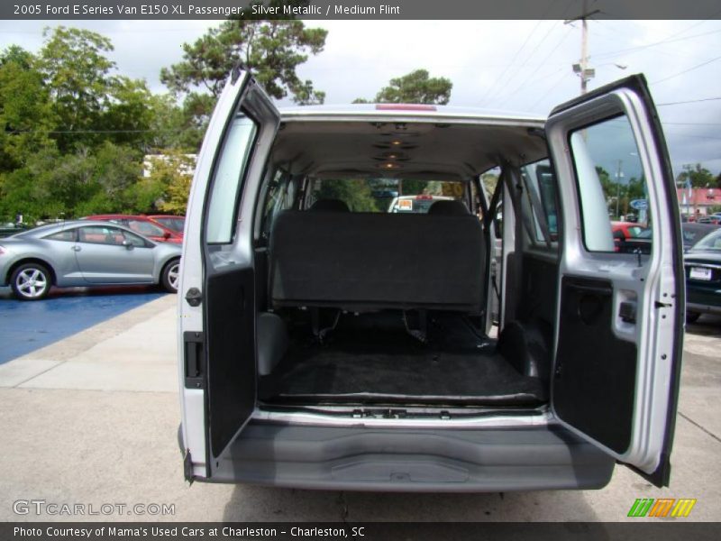 Silver Metallic / Medium Flint 2005 Ford E Series Van E150 XL Passenger