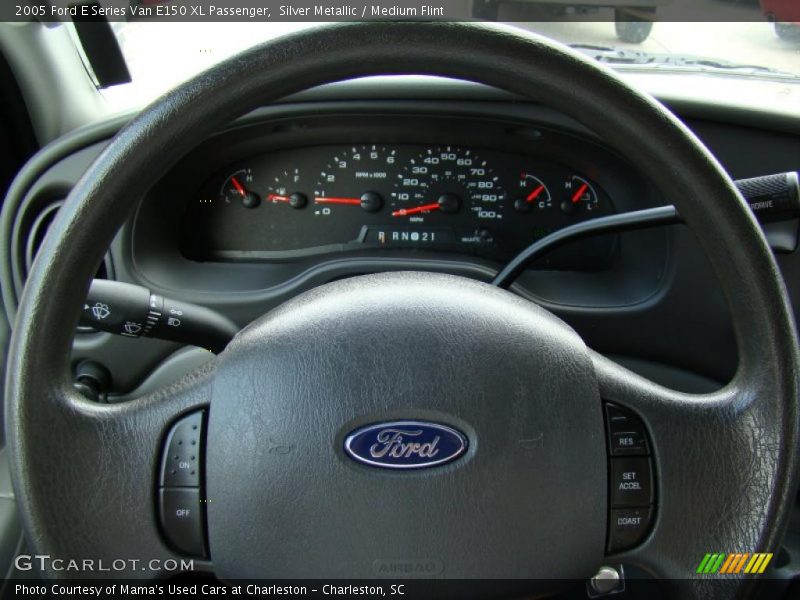 Silver Metallic / Medium Flint 2005 Ford E Series Van E150 XL Passenger