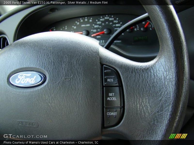 Silver Metallic / Medium Flint 2005 Ford E Series Van E150 XL Passenger