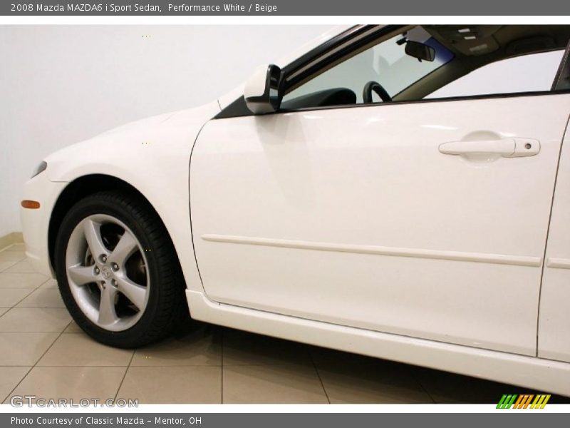 Performance White / Beige 2008 Mazda MAZDA6 i Sport Sedan
