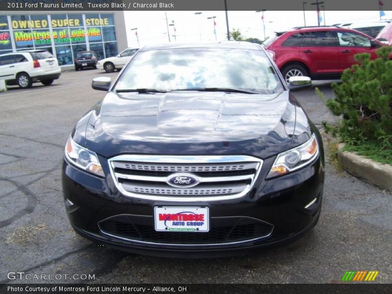 Tuxedo Black / Charcoal Black 2011 Ford Taurus Limited