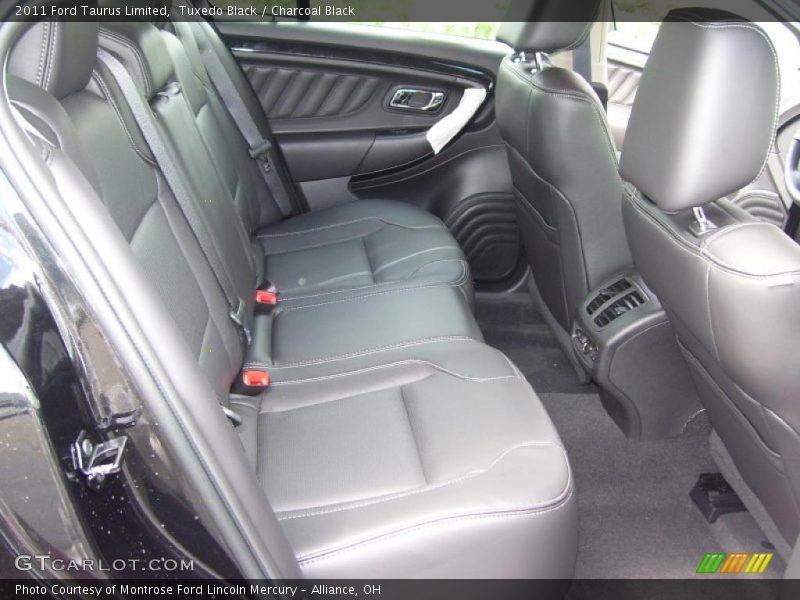 Tuxedo Black / Charcoal Black 2011 Ford Taurus Limited