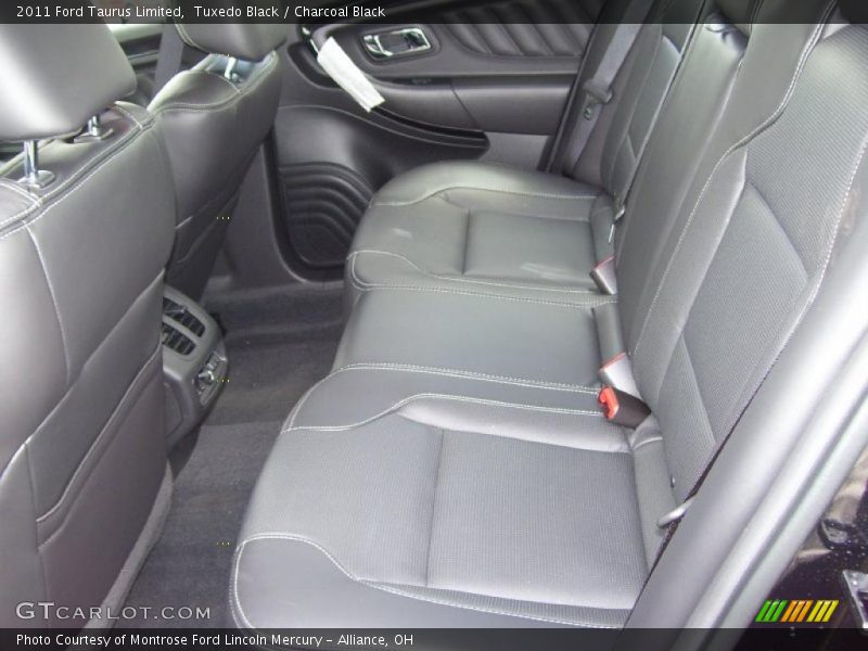 Tuxedo Black / Charcoal Black 2011 Ford Taurus Limited