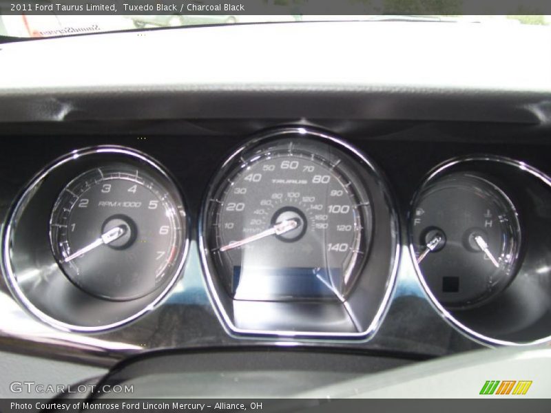 Tuxedo Black / Charcoal Black 2011 Ford Taurus Limited