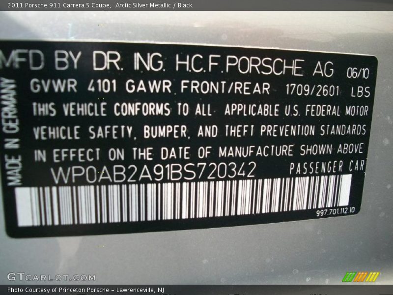 Arctic Silver Metallic / Black 2011 Porsche 911 Carrera S Coupe
