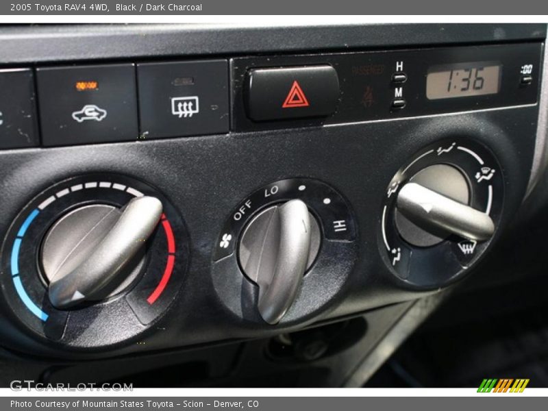 Black / Dark Charcoal 2005 Toyota RAV4 4WD