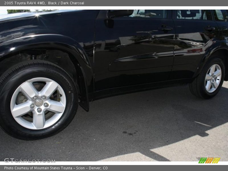 Black / Dark Charcoal 2005 Toyota RAV4 4WD