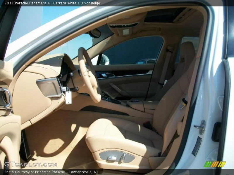 Carrara White / Luxor Beige 2011 Porsche Panamera 4