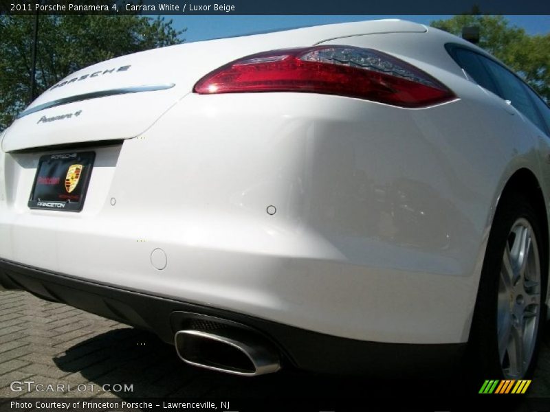 Carrara White / Luxor Beige 2011 Porsche Panamera 4