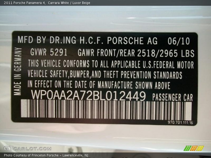 Carrara White / Luxor Beige 2011 Porsche Panamera 4