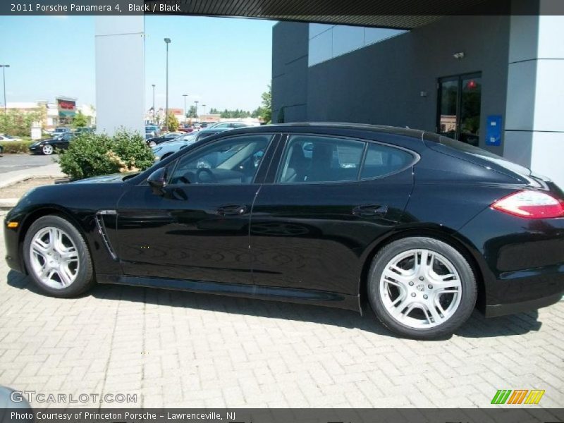 Black / Black 2011 Porsche Panamera 4