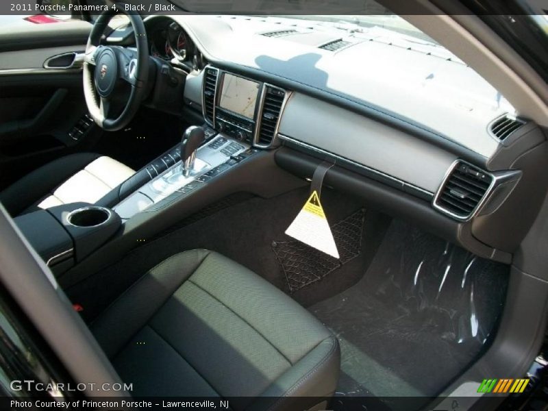 Black / Black 2011 Porsche Panamera 4