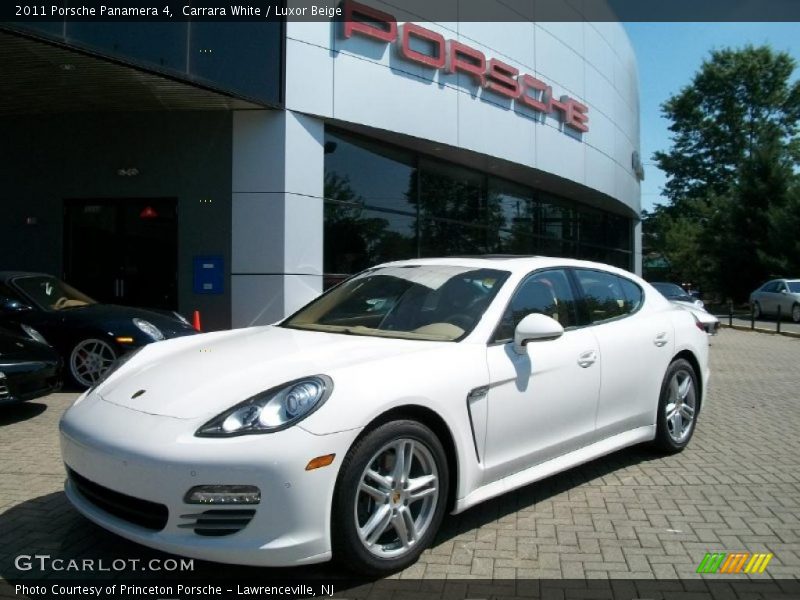 Carrara White / Luxor Beige 2011 Porsche Panamera 4