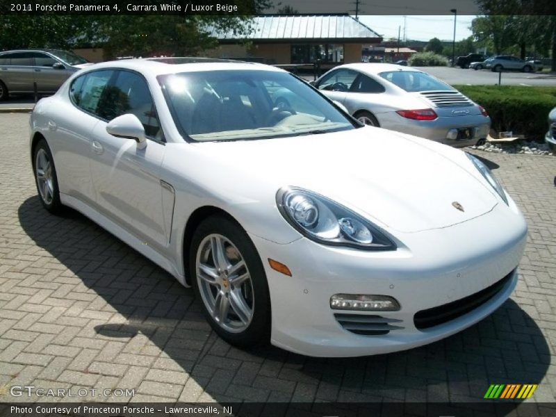 Carrara White / Luxor Beige 2011 Porsche Panamera 4