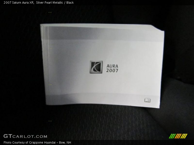 Silver Pearl Metallic / Black 2007 Saturn Aura XR