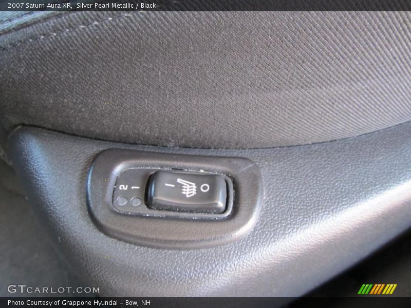 Silver Pearl Metallic / Black 2007 Saturn Aura XR